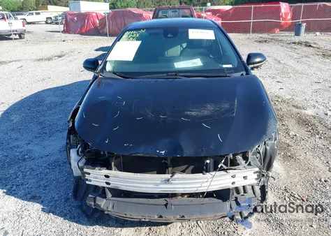 2020 Toyota Corolla Le из США, поврежденный, VIN 5YFEPRAE2LP110526